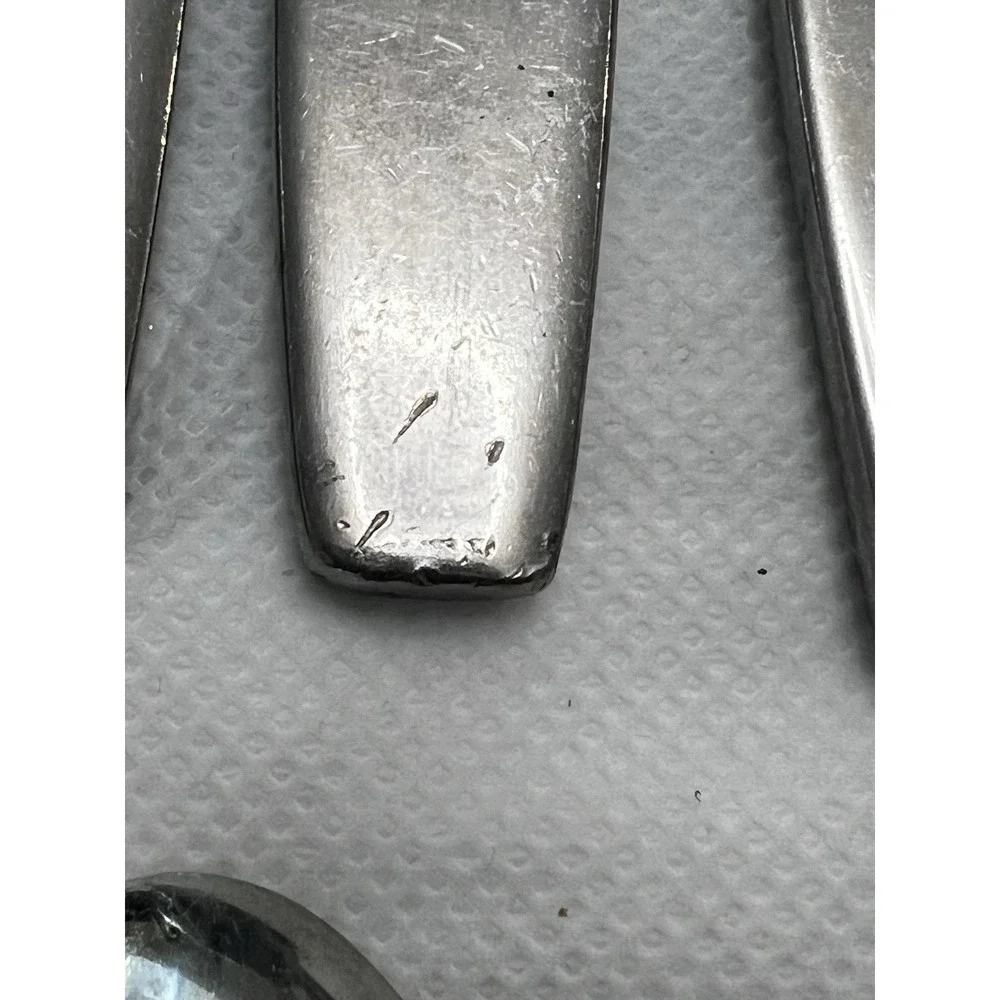 Cambridge Vera Stainless Flatware 23 Pieces Set Forks Spoons Knife Silverware